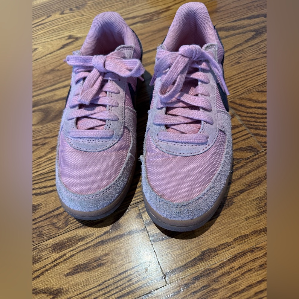 Nike Kids Sneakers in Pink and Purple